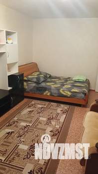 1-к квартира, посуточно, 39м2, 4/10 этаж