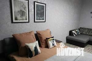 1-к квартира, посуточно, 42м2, 13/16 этаж