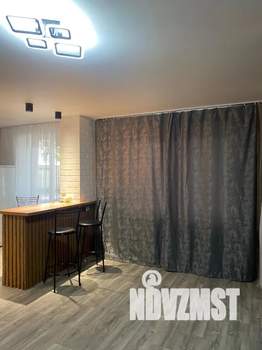 Студия квартира, посуточно, 30м2, 1/3 этаж