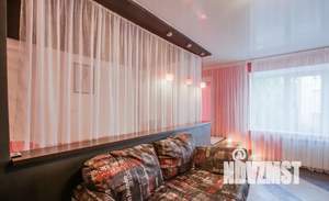 Студия квартира, посуточно, 42м2, 2/5 этаж