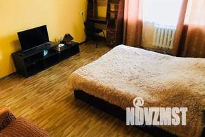 1-к квартира, посуточно, 40м2, 5/10 этаж