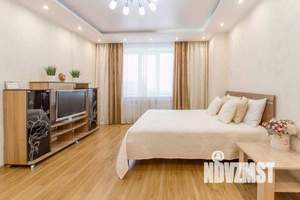 1-к квартира, посуточно, 55м2, 1/1 этаж