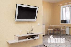 Студия квартира, посуточно, 45м2, 13/17 этаж