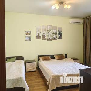 1-к квартира, посуточно, 37м2, 13/17 этаж