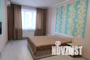 1-к квартира, посуточно, 45м2, 3/25 этаж