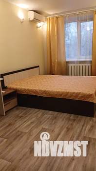 2-к квартира, посуточно, 42м2, 5/5 этаж