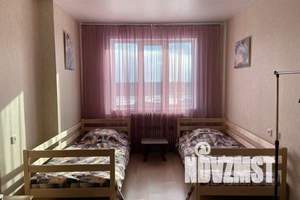 1-к квартира, посуточно, 38м2, 8/18 этаж