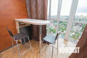 2-к квартира, посуточно, 72м2, 1/1 этаж