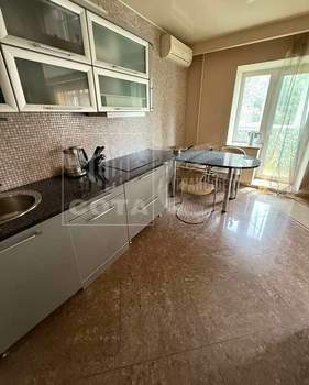 2-к квартира, на длительный срок, 70м2, 4/10 этаж