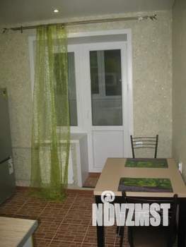 1-к квартира, посуточно, 42м2, 6/9 этаж