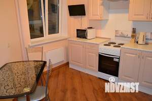 1-к квартира, посуточно, 37м2, 1/1 этаж