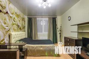 1-к квартира, посуточно, 42м2, 8/19 этаж