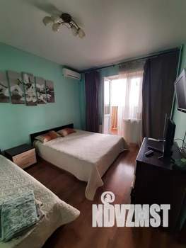 1-к квартира, посуточно, 37м2, 13/17 этаж
