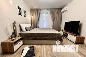 1-к квартира, посуточно, 42м2, 7/18 этаж