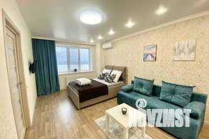 1-к квартира, посуточно, 52м2, 1/25 этаж