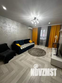 1-к квартира, посуточно, 40м2, 6/9 этаж