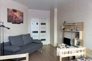 1-к квартира, посуточно, 38м2, 8/18 этаж