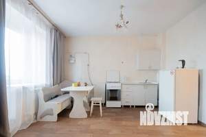 1-к квартира, посуточно, 40м2, 3/9 этаж