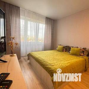 1-к квартира, посуточно, 42м2, 7/16 этаж