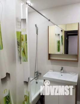 1-к квартира, посуточно, 40м2, 18/19 этаж