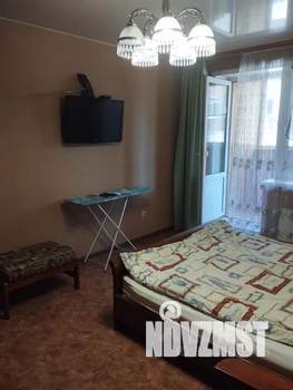 1-к квартира, посуточно, 50м2, 2/18 этаж