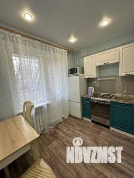 1-к квартира, посуточно, 37м2, 1/10 этаж