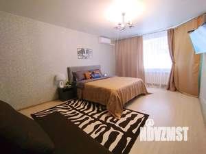 1-к квартира, посуточно, 42м2, 5/17 этаж