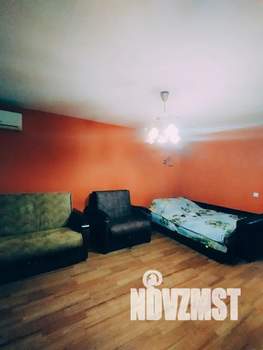 1-к квартира, посуточно, 50м2, 1/1 этаж