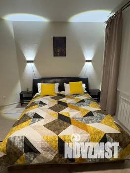 Студия квартира, посуточно, 35м2, 3/15 этаж