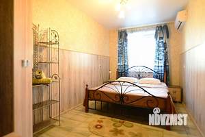 2-к квартира, посуточно, 49м2, 1/1 этаж