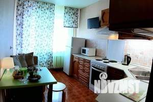 2-к квартира, посуточно, 69м2, 7/17 этаж