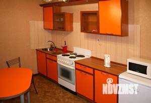 1-к квартира, посуточно, 43м2, 1/1 этаж