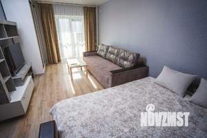 1-к квартира, посуточно, 37м2, 1/1 этаж