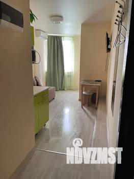 Студия квартира, посуточно, 20м2, 10/17 этаж