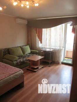 1-к квартира, посуточно, 38м2, 2/9 этаж