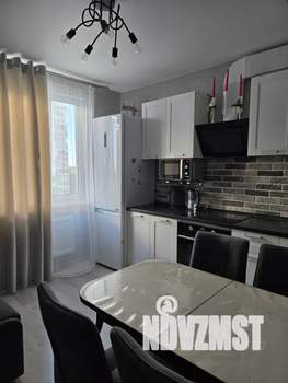 1-к квартира, посуточно, 38м2, 9/17 этаж