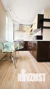 1-к квартира, посуточно, 42м2, 5/5 этаж