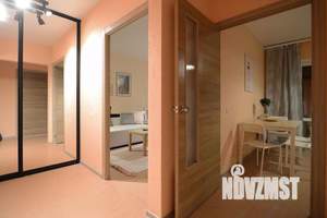 1-к квартира, посуточно, 37м2, 1/1 этаж