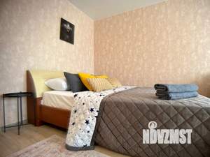 2-к квартира, посуточно, 38м2, 10/17 этаж