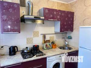 1-к квартира, посуточно, 32м2, 4/5 этаж