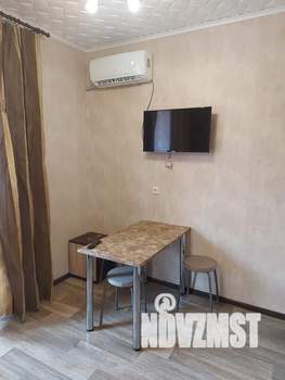 Студия квартира, посуточно, 27м2, 1/17 этаж