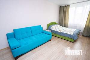 1-к квартира, посуточно, 40м2, 2/17 этаж