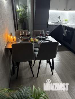 1-к квартира, посуточно, 42м2, 1/25 этаж