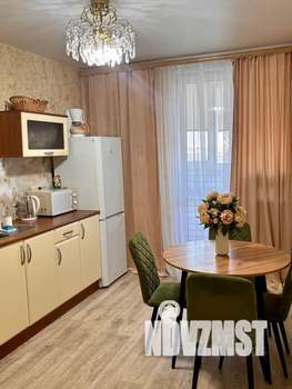 1-к квартира, посуточно, 40м2, 18/25 этаж
