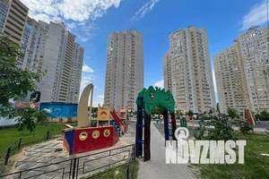 1-к квартира, посуточно, 44м2, 6/25 этаж