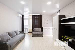 Студия квартира, посуточно, 41м2, 6/9 этаж