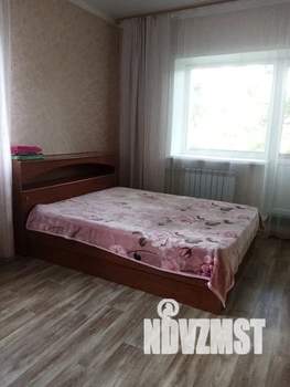 Студия квартира, посуточно, 35м2, 3/5 этаж