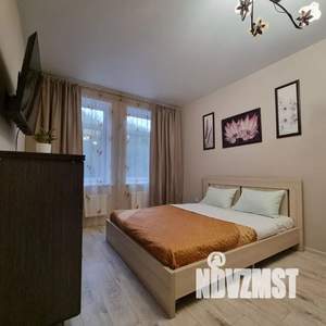 1-к квартира, посуточно, 38м2, 4/21 этаж