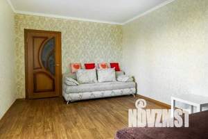 1-к квартира, посуточно, 55м2, 1/1 этаж