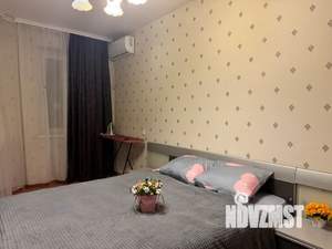 1-к квартира, посуточно, 40м2, 4/10 этаж